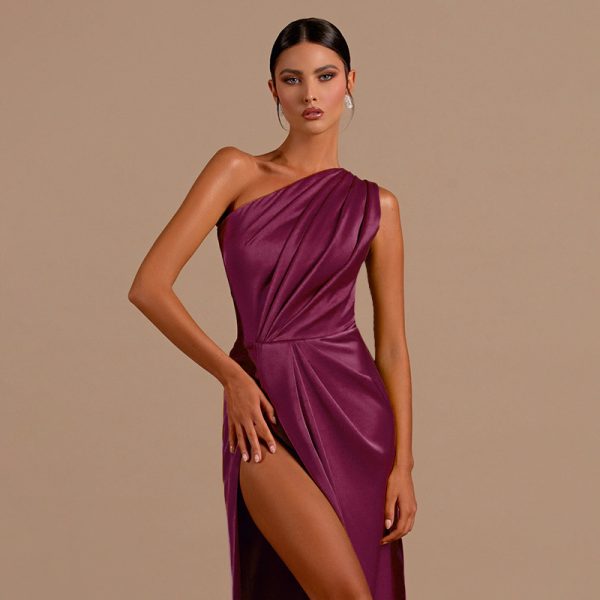Single shoulder sexy slit satin dress for women - Image 3
